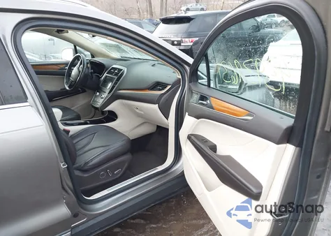 2016 Lincoln Mkc Reserve z USA, uszkodzony, nr VIN 5LMCJ3D9XGUJ20548